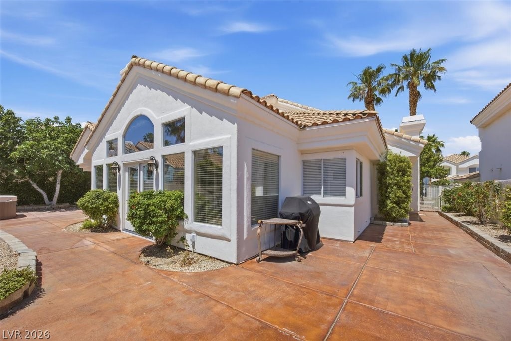 8105 Lake Hills Drive Las Vegas NV 89128