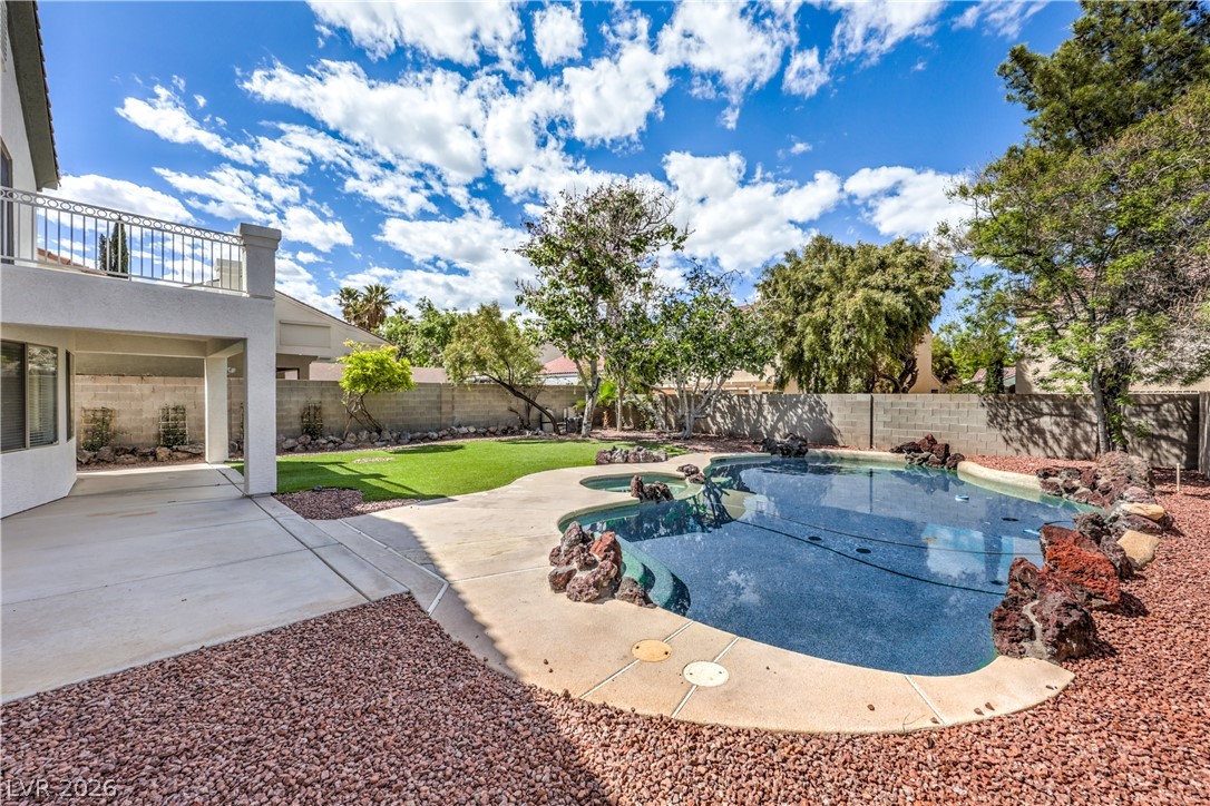 10008 Dusty Winds Avenue Las Vegas NV 89117