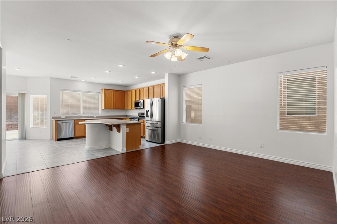 9123 Weeping Hollow Avenue Las Vegas NV 89178
