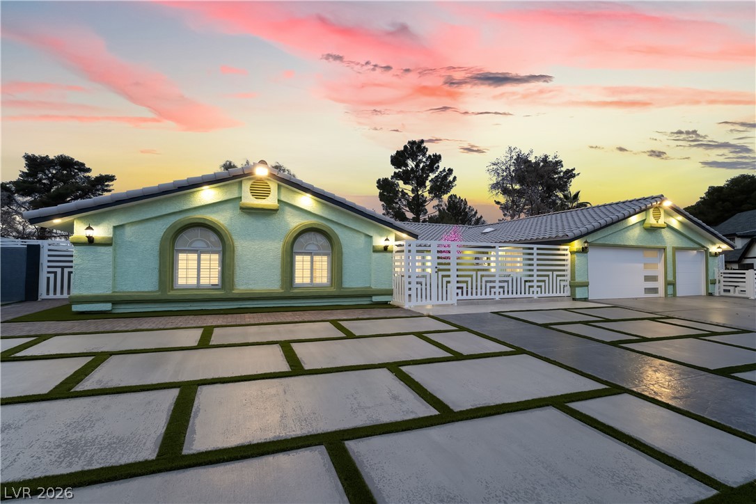 3160 East Viking Road Las Vegas NV 89121