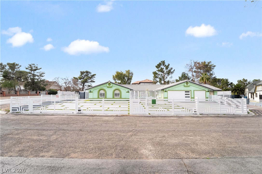 3160 East Viking Road Las Vegas NV 89121