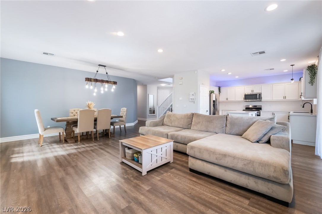 9762 Valmeyer Avenue Las Vegas NV 89148