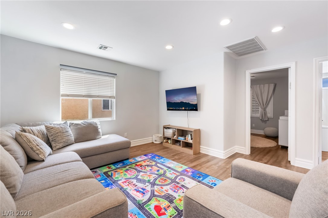 9762 Valmeyer Avenue Las Vegas NV 89148