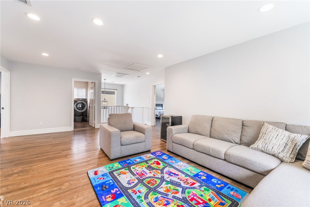 9762 Valmeyer Avenue Las Vegas NV 89148