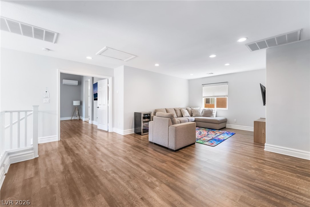 9762 Valmeyer Avenue Las Vegas NV 89148