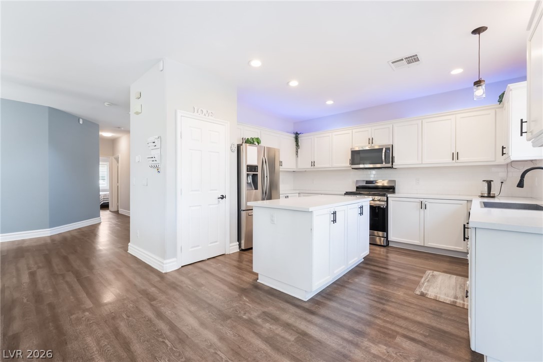 9762 Valmeyer Avenue Las Vegas NV 89148