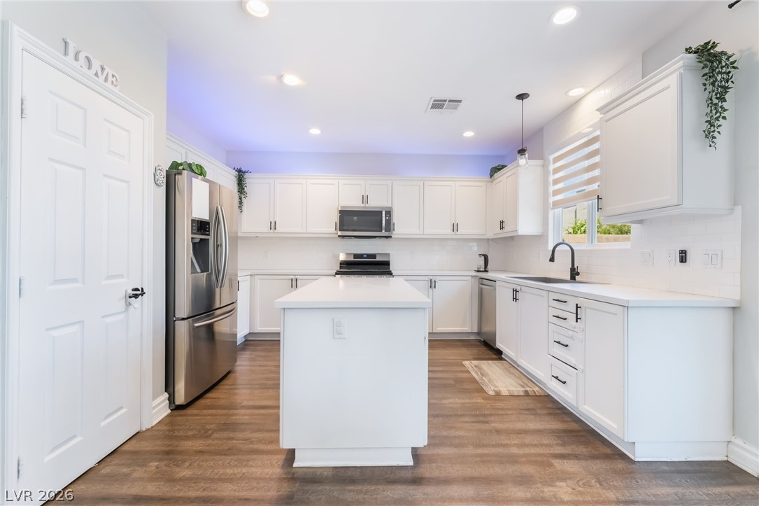 9762 Valmeyer Avenue Las Vegas NV 89148