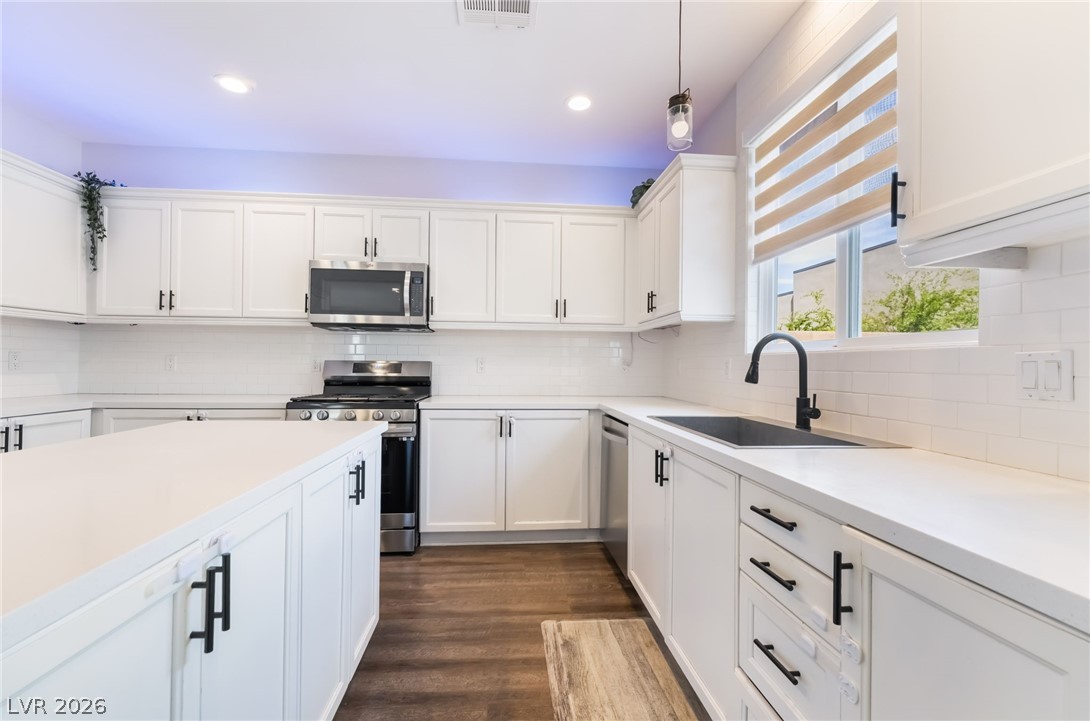 9762 Valmeyer Avenue Las Vegas NV 89148