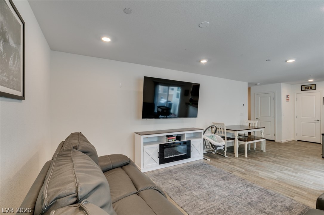 2683 Weathered Copper Las Vegas NV 89086