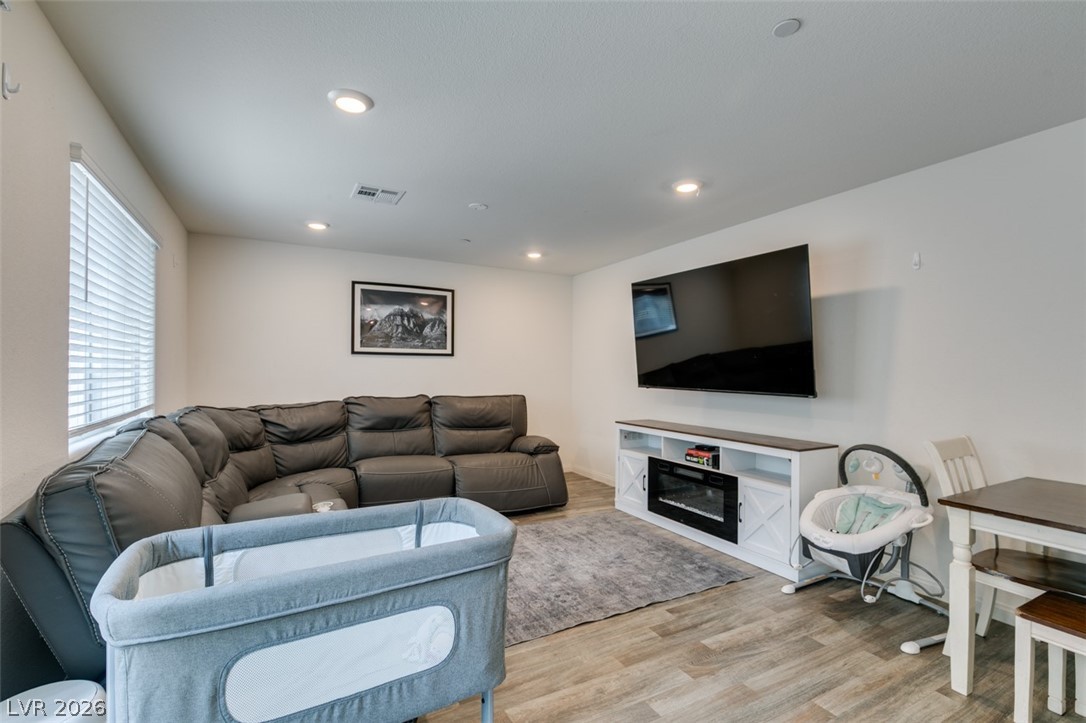 2683 Weathered Copper Las Vegas NV 89086