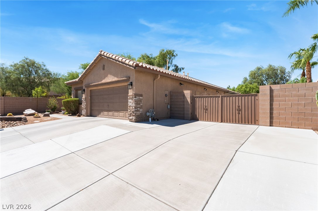 8096 Chestnut Glen Avenue Las Vegas NV 89131