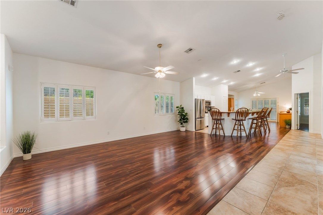 8096 Chestnut Glen Avenue Las Vegas NV 89131