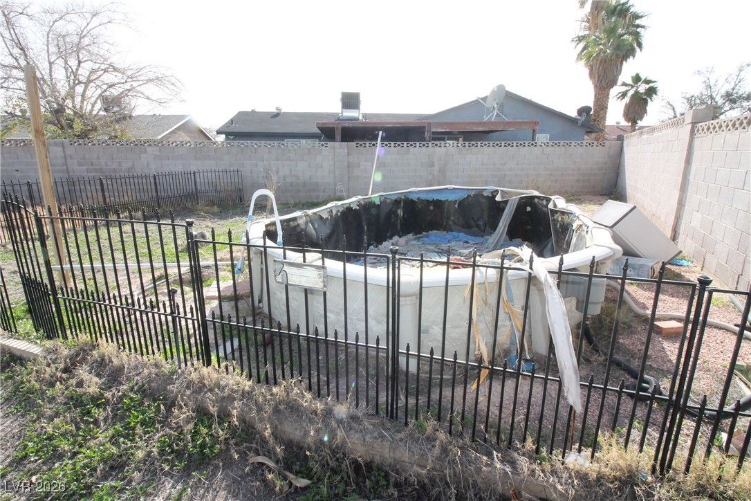 4135 Comb Circle Las Vegas NV 89104