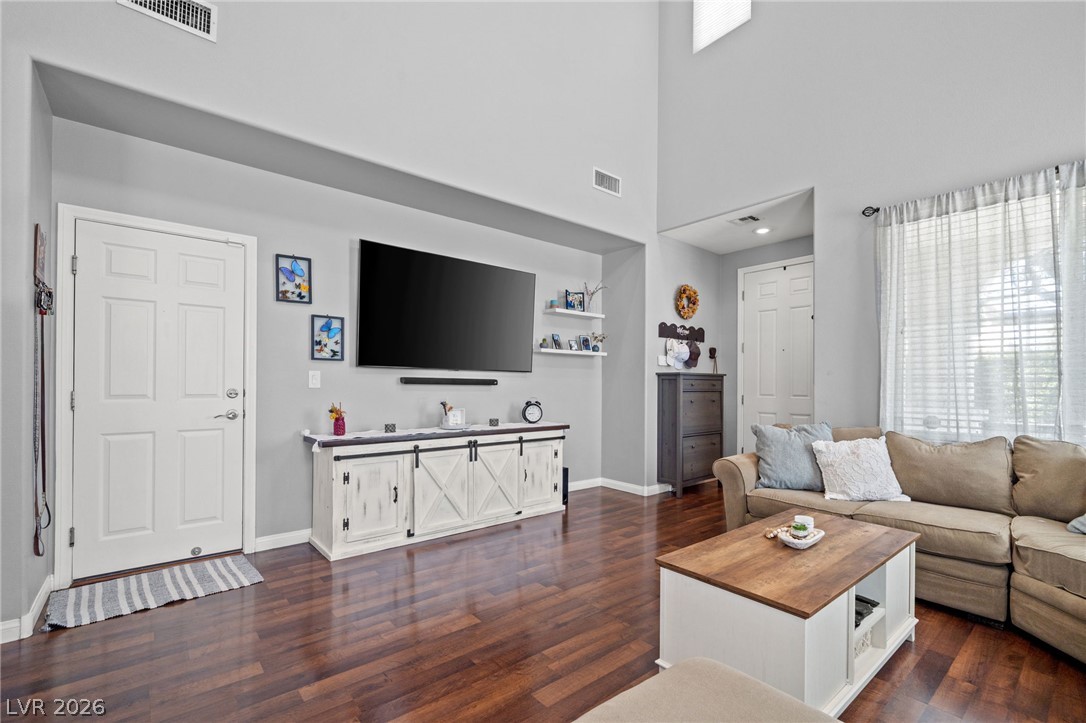 10413 Mount Washington Avenue Las Vegas NV 89166