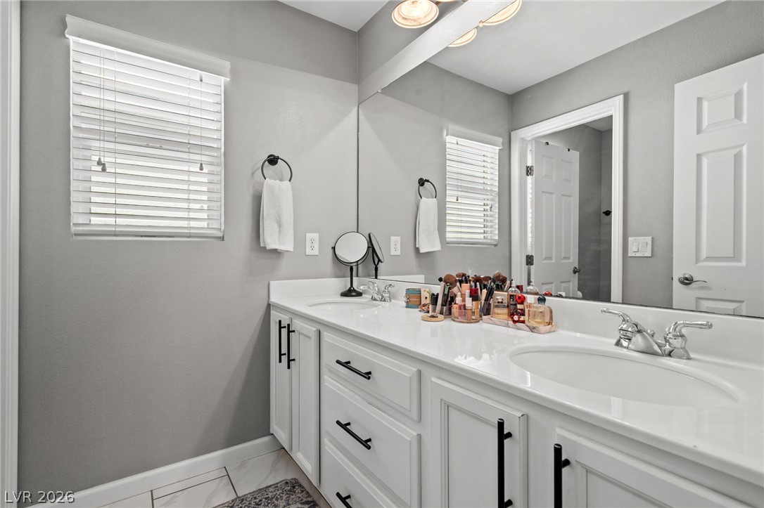 10413 Mount Washington Avenue Las Vegas NV 89166