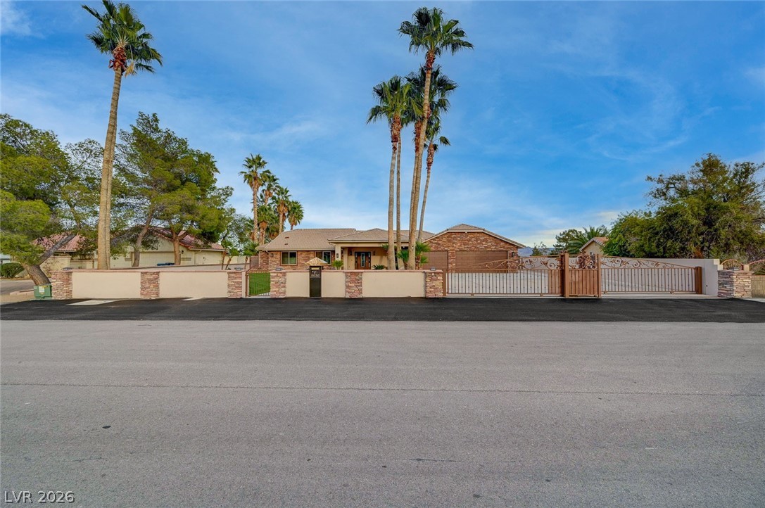 8030 La Cienega Street Las Vegas NV 89123