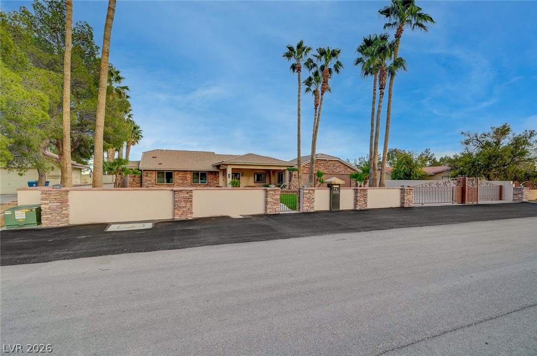 8030 La Cienega Street Las Vegas NV 89123