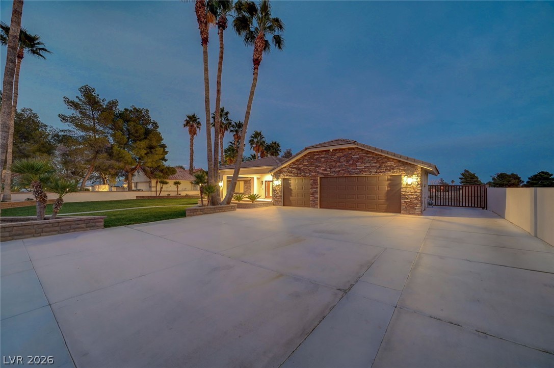 8030 La Cienega Street Las Vegas NV 89123