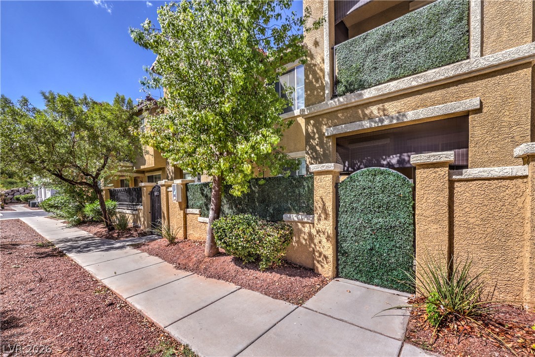 1525 Spiced Wine Avenue 12103 Henderson NV 89074