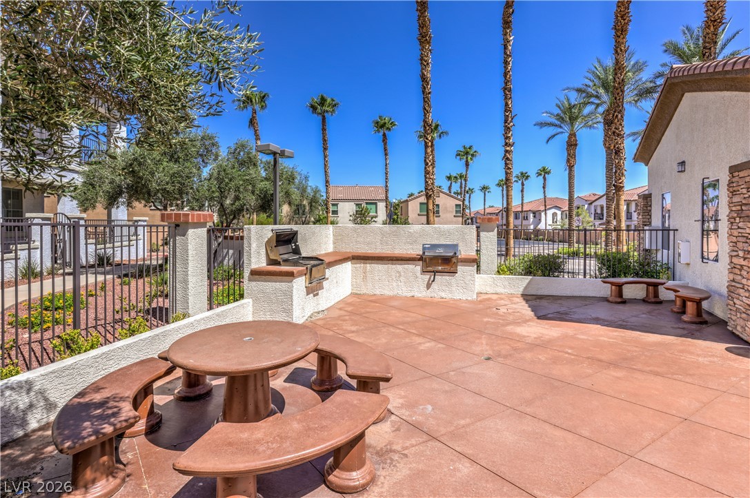 1525 Spiced Wine Avenue 12103 Henderson NV 89074