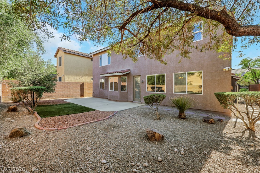 10328 Hawk Ravine Street Las Vegas NV 89178