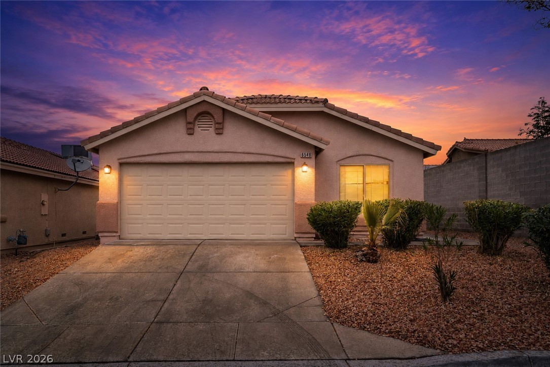 6548 Shining Sand Avenue Las Vegas NV 89142