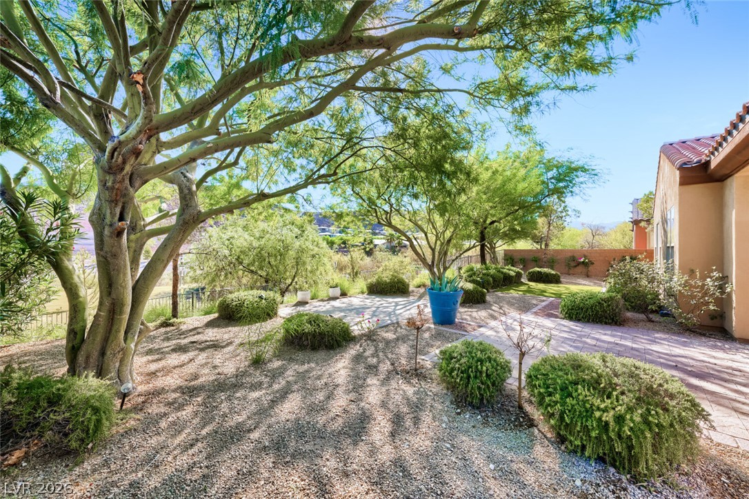 6 Lago Turchino Court Henderson NV 89011