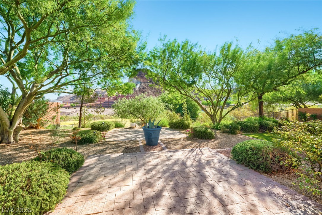 6 Lago Turchino Court Henderson NV 89011