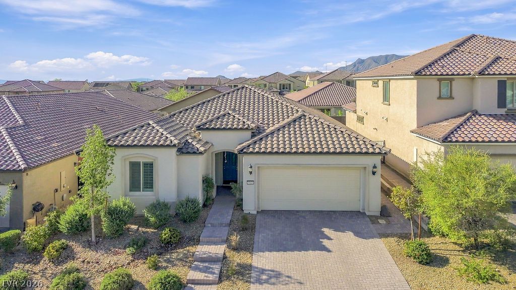 9945 Bristlecone Skye Avenue Las Vegas NV 89166