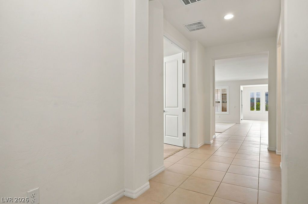 9945 Bristlecone Skye Avenue Las Vegas NV 89166