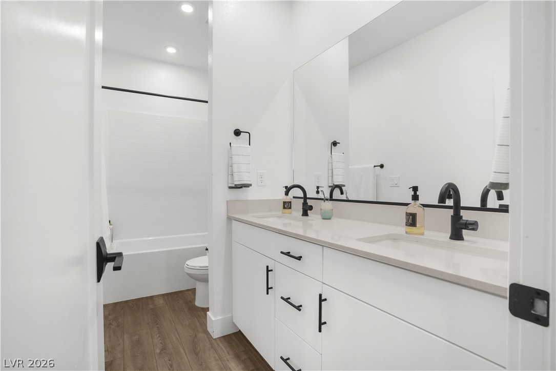 6842 Empire Cliff Street North Las Vegas NV 89084