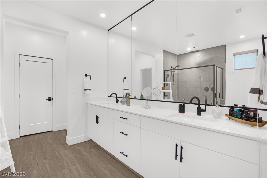 6842 Empire Cliff Street North Las Vegas NV 89084