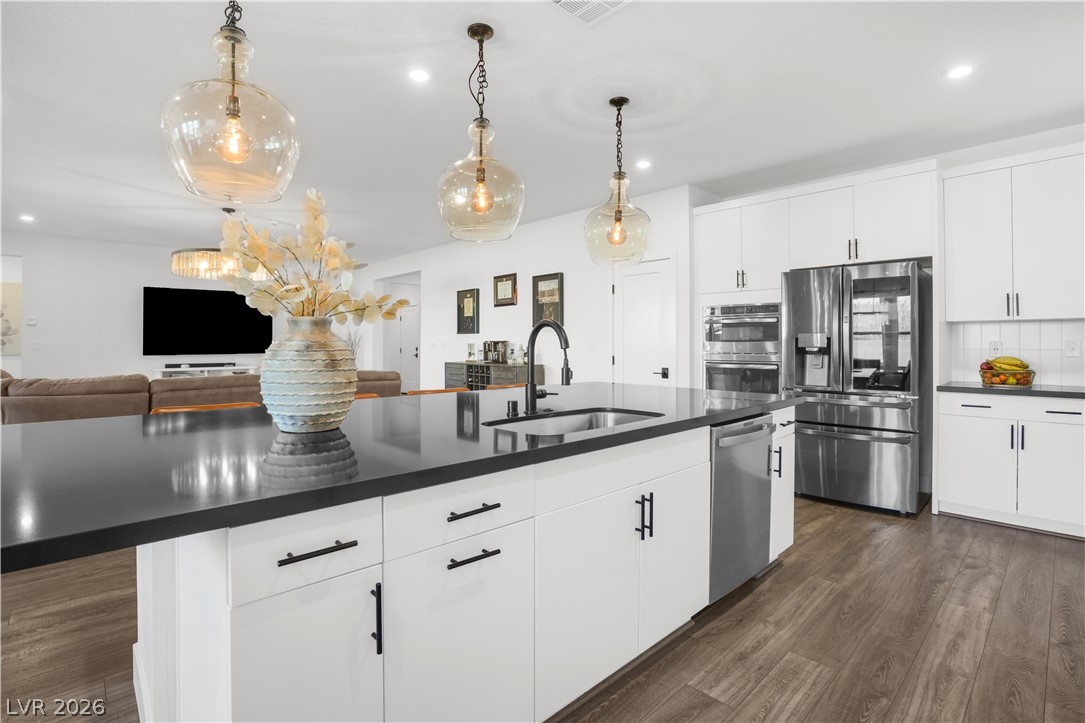 6842 Empire Cliff Street North Las Vegas NV 89084