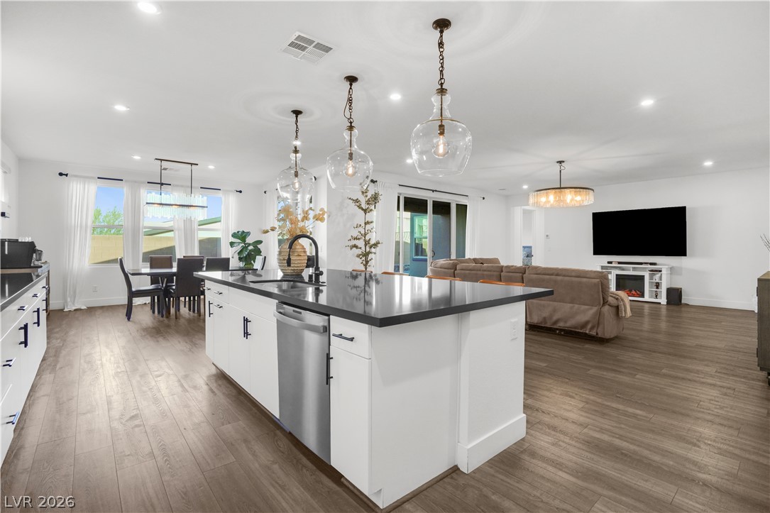 6842 Empire Cliff Street North Las Vegas NV 89084