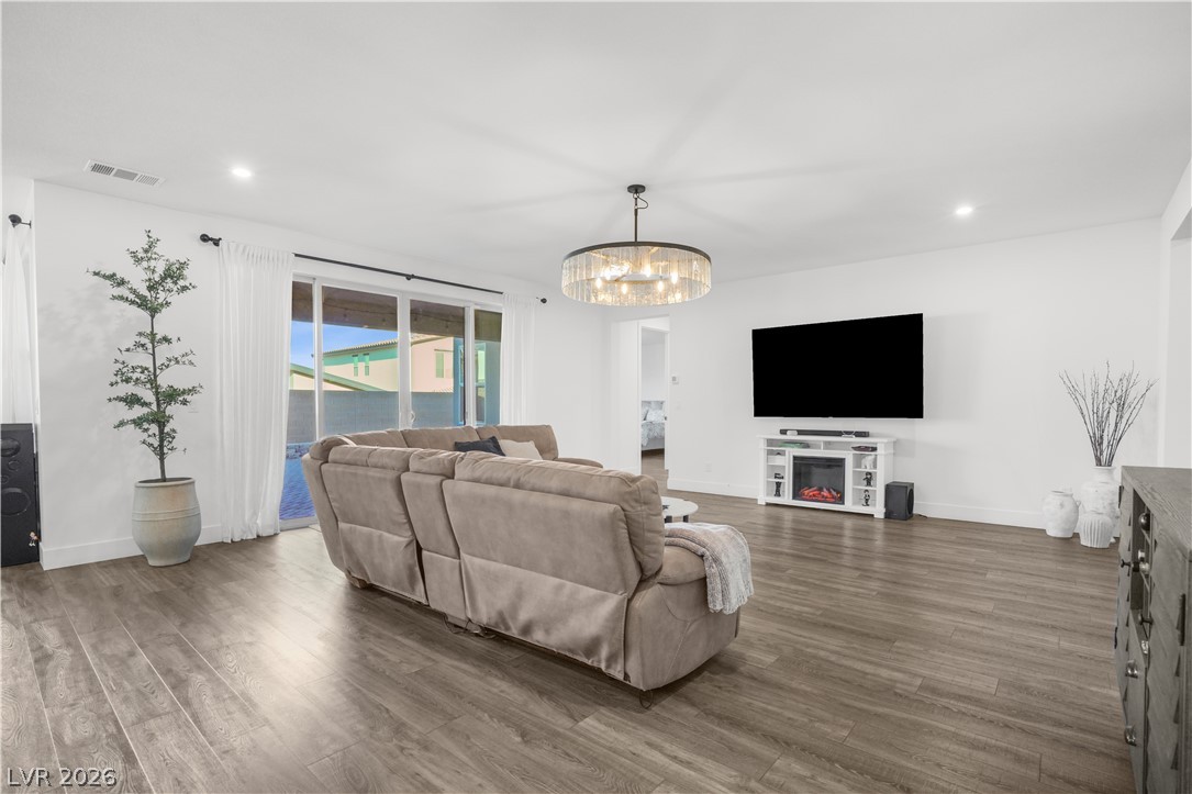 6842 Empire Cliff Street North Las Vegas NV 89084