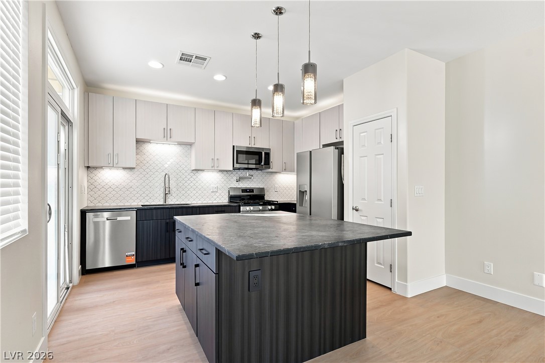 1917 Thunder Ridge Circle Henderson NV 89012