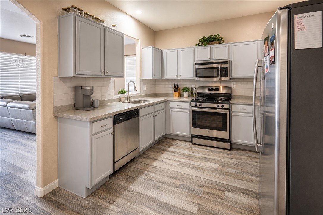 6338 Pronghorn Ridge Avenue Las Vegas NV 89122