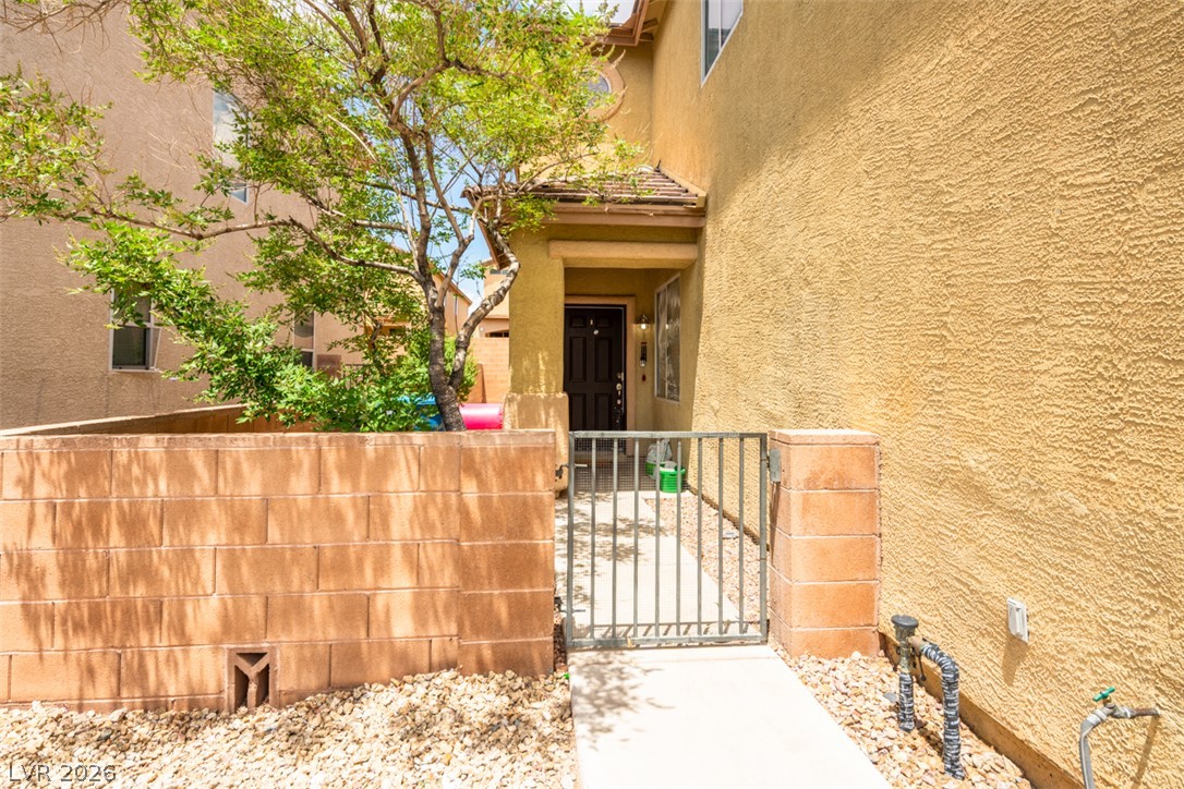 6338 Pronghorn Ridge Avenue Las Vegas NV 89122