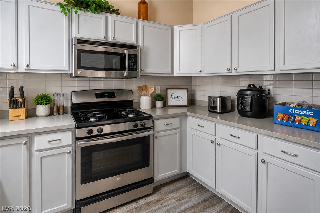 6338 Pronghorn Ridge Avenue Las Vegas NV 89122