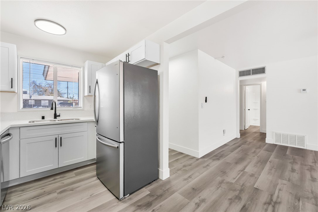 2204 Dune Drive Las Vegas NV 89106