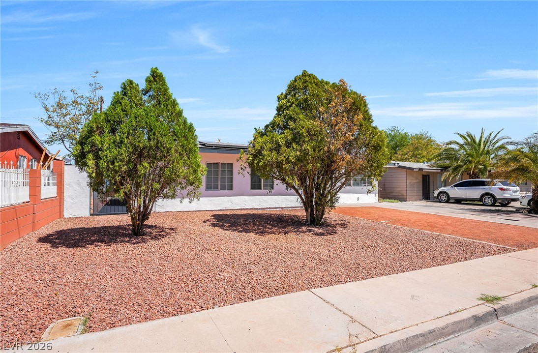 2204 Dune Drive Las Vegas NV 89106
