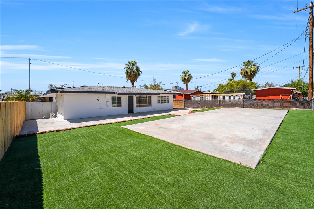 2204 Dune Drive Las Vegas NV 89106