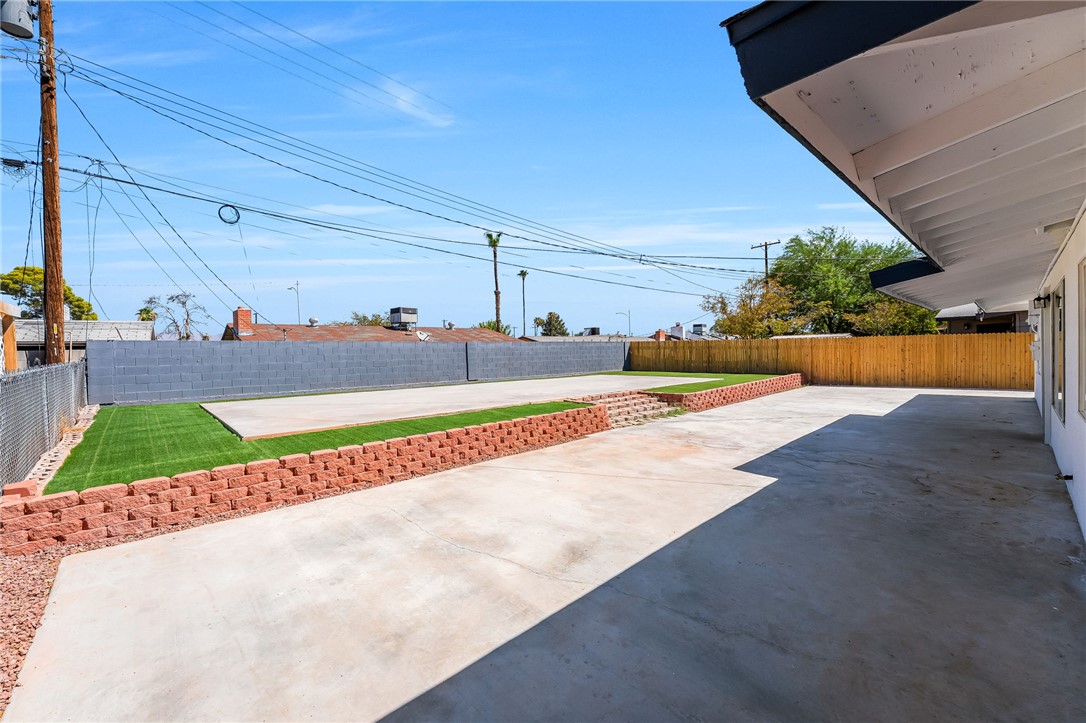 2204 Dune Drive Las Vegas NV 89106