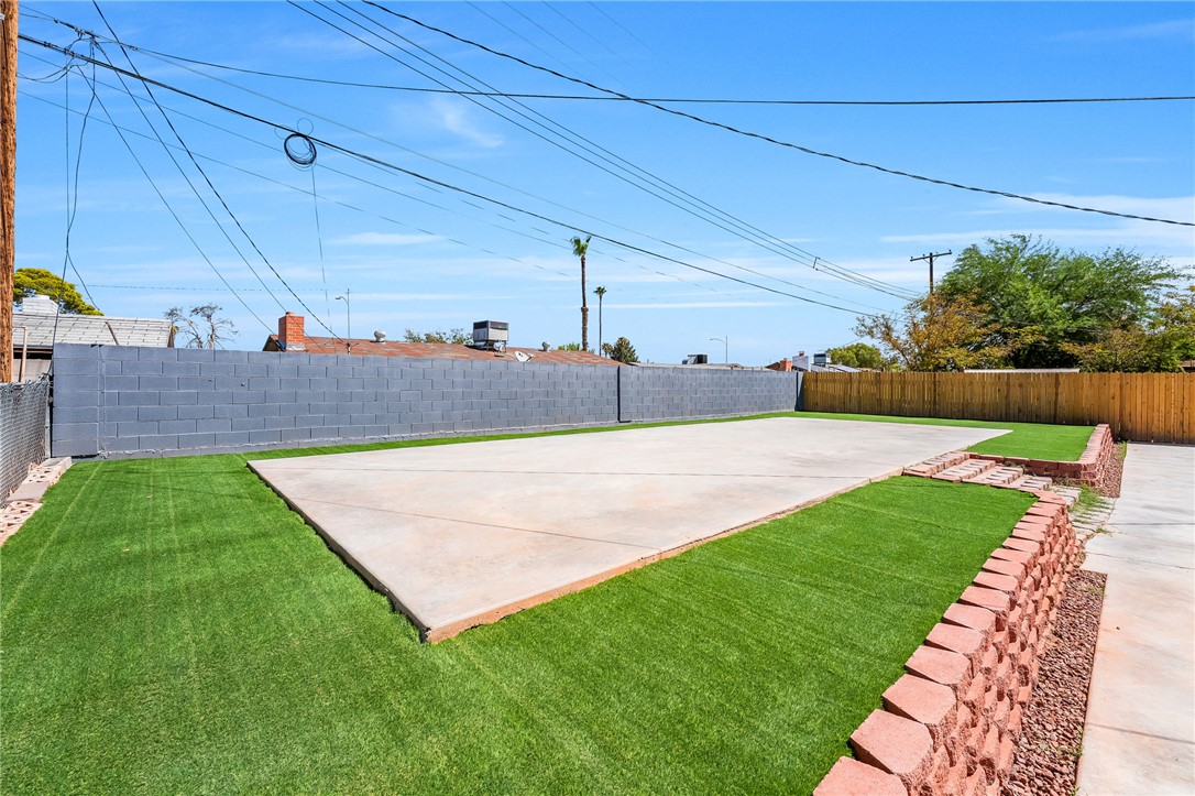 2204 Dune Drive Las Vegas NV 89106