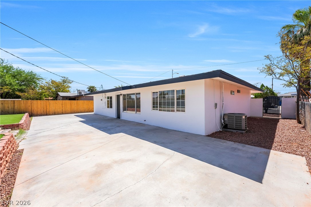 2204 Dune Drive Las Vegas NV 89106