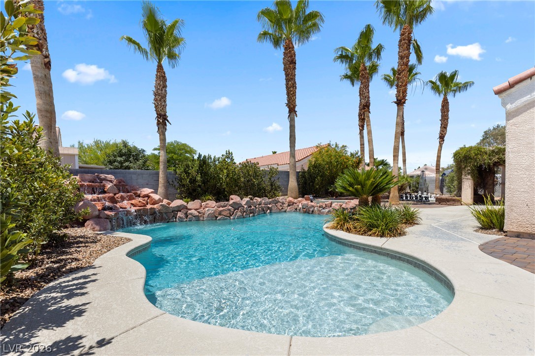 6813 Unicorn Street Las Vegas NV 89131