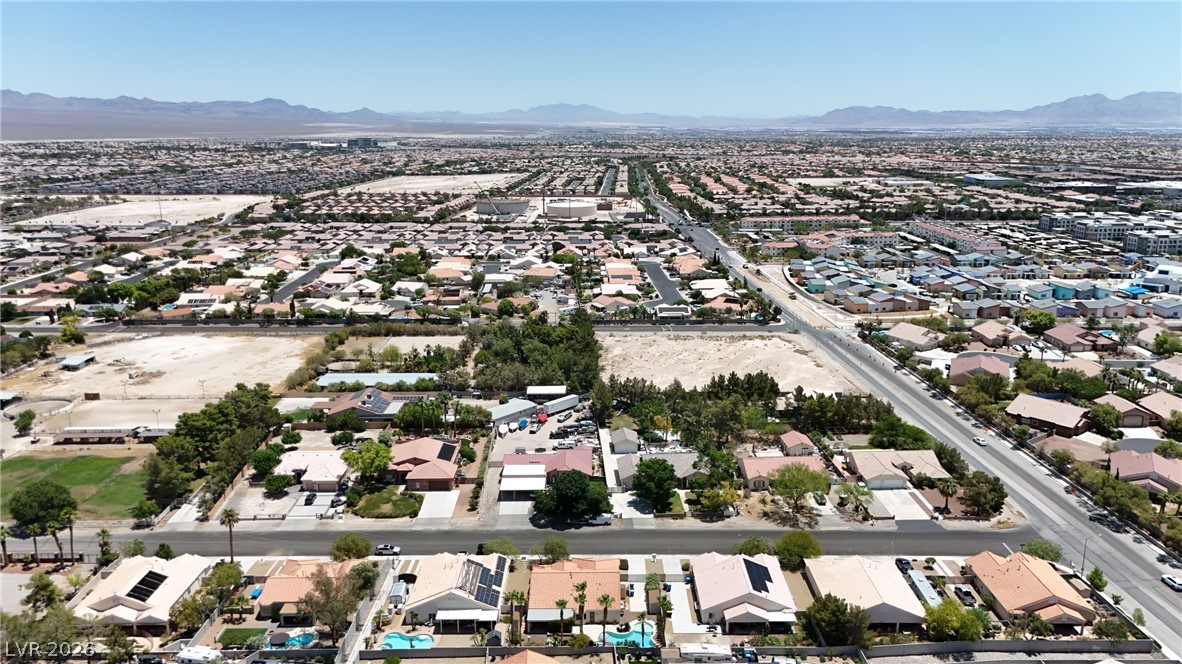 6813 Unicorn Street Las Vegas NV 89131