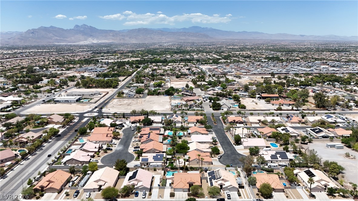 6813 Unicorn Street Las Vegas NV 89131