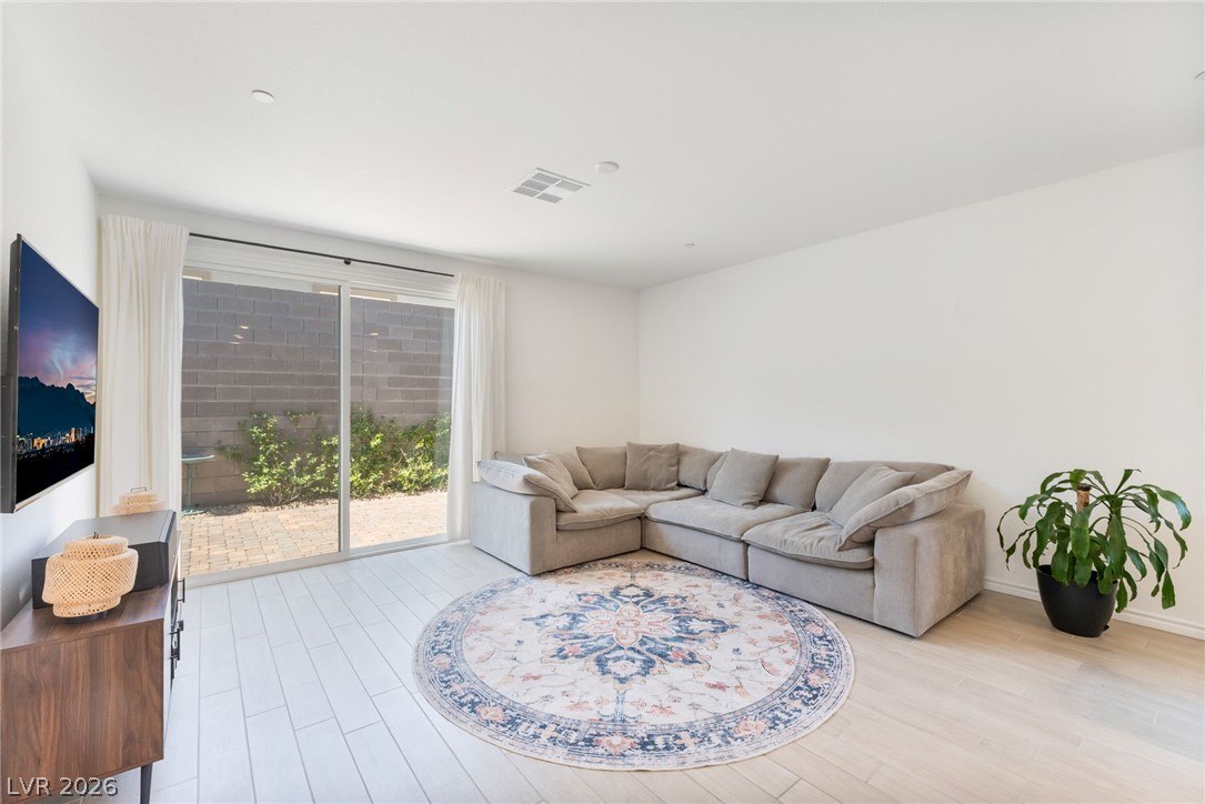 9458 Noble Fir Ridge Avenue Las Vegas NV 89143
