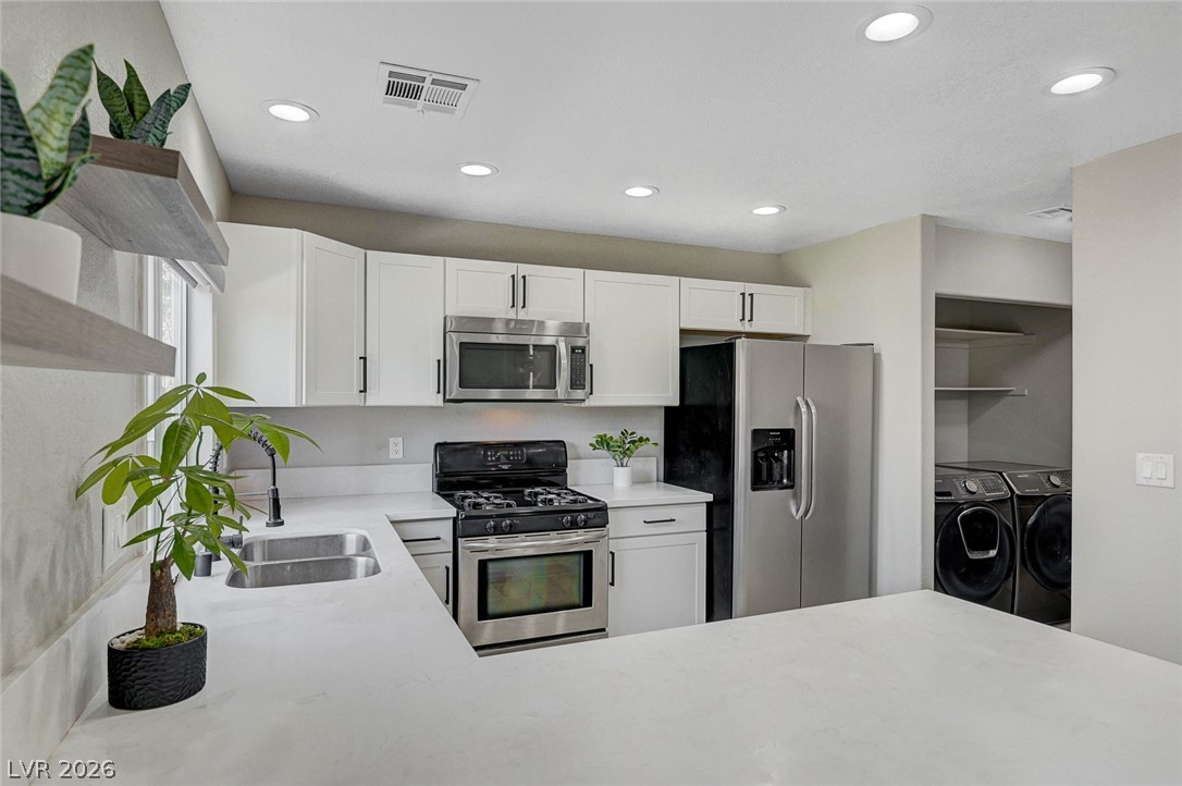 2558 Williamsburg Street Henderson NV 89052